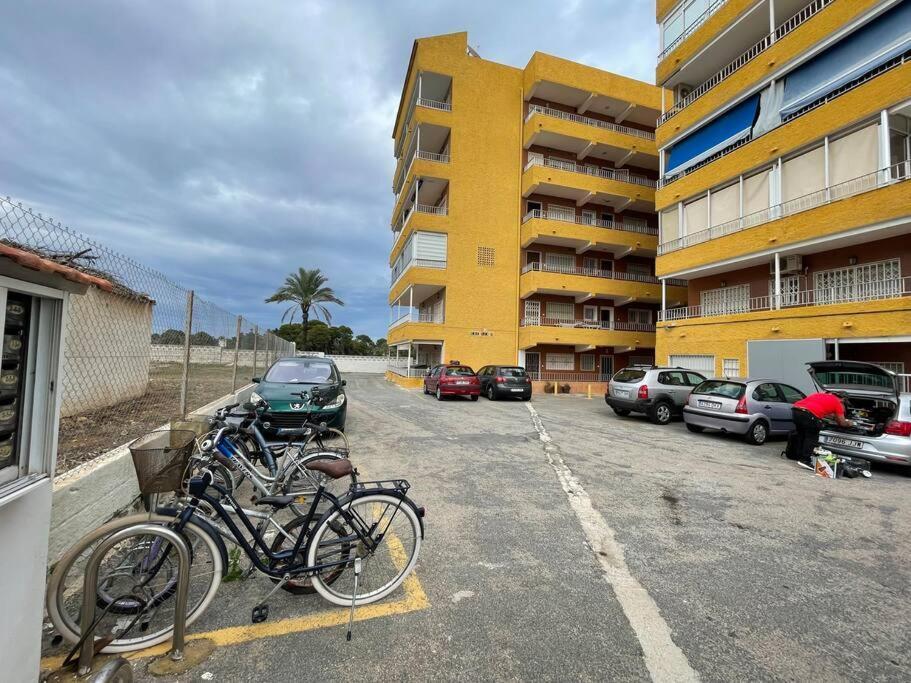 Nice Apartment Near The Sea Торевьиа Экстерьер фото
