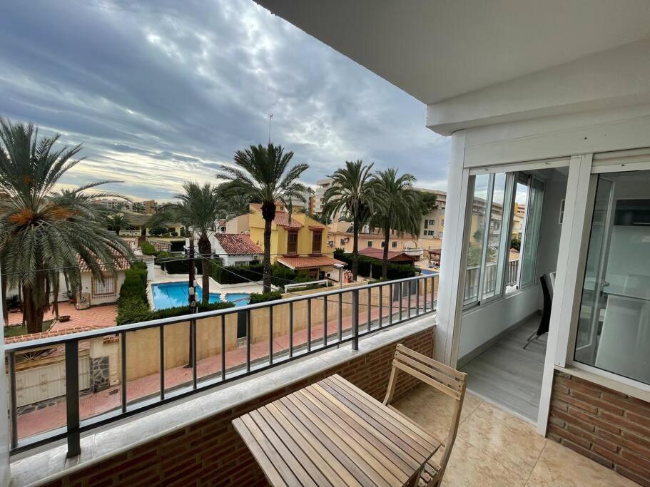 Nice Apartment Near The Sea Торевьиа Экстерьер фото