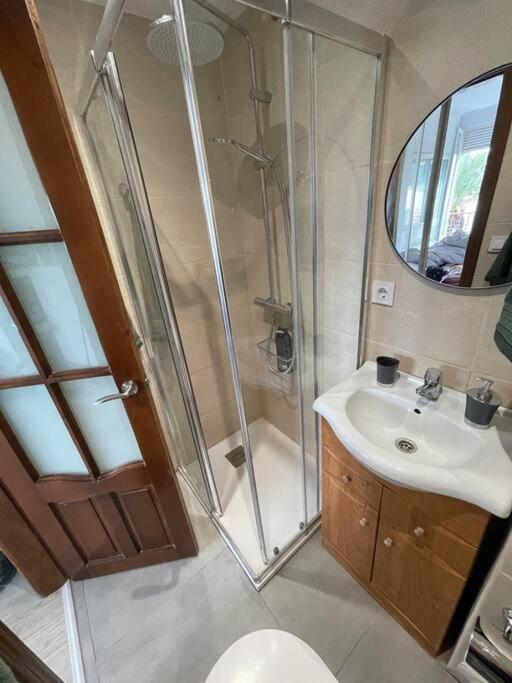 Nice Apartment Near The Sea Торевьиа Экстерьер фото