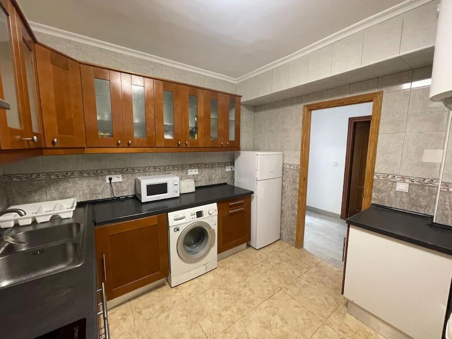 Nice Apartment Near The Sea Торевьиа Экстерьер фото