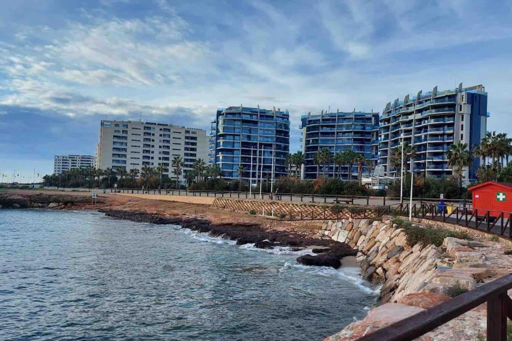Nice Apartment Near The Sea Торевьиа Экстерьер фото