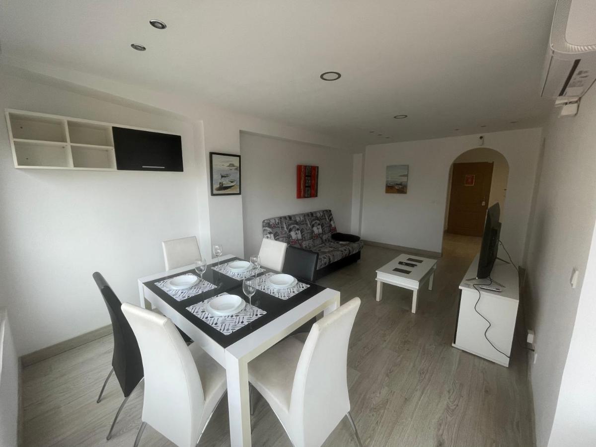 Nice Apartment Near The Sea Торевьиа Экстерьер фото
