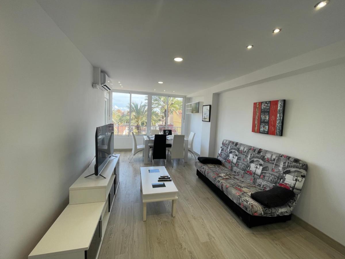 Nice Apartment Near The Sea Торевьиа Экстерьер фото