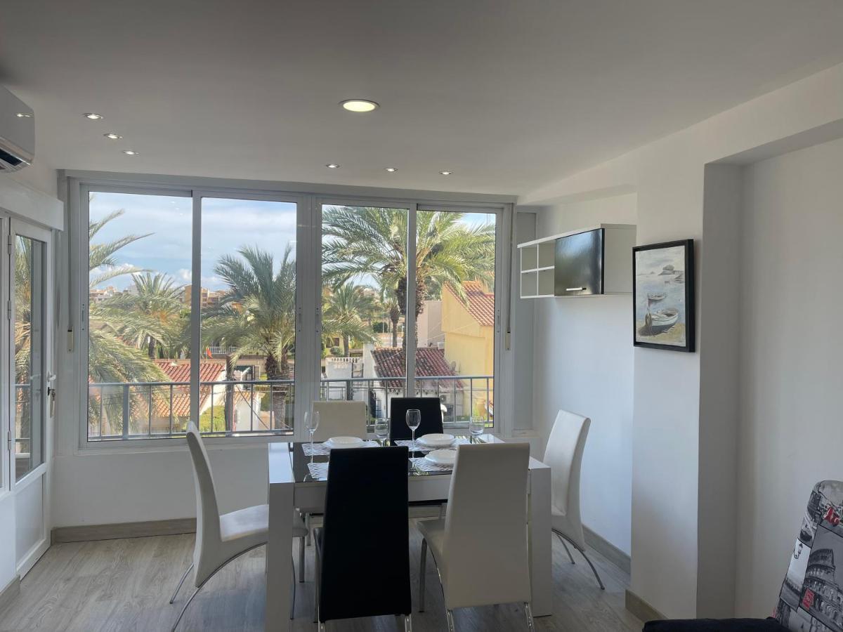 Nice Apartment Near The Sea Торевьиа Экстерьер фото